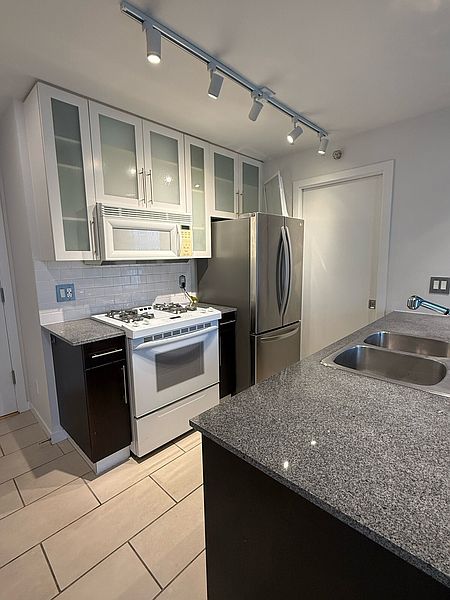 Vancouver Apartment for rent - 1 Bedroom — photo 5