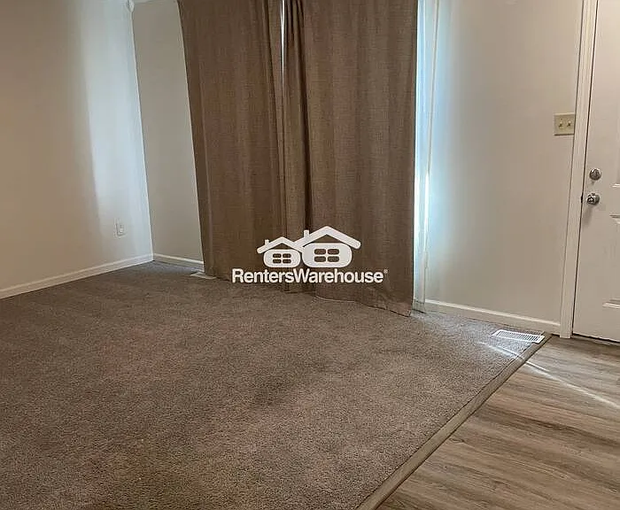1517 Shadow Wood Dr — Photo 9