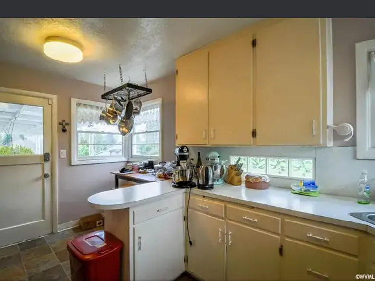 985 Ratcliff Dr SE — Photo 11