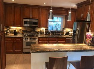 6301 Snapper Creek Dr, Miami, FL 33143