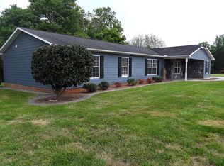 2825 Bethel Church Rd, Kernersville, NC 27284