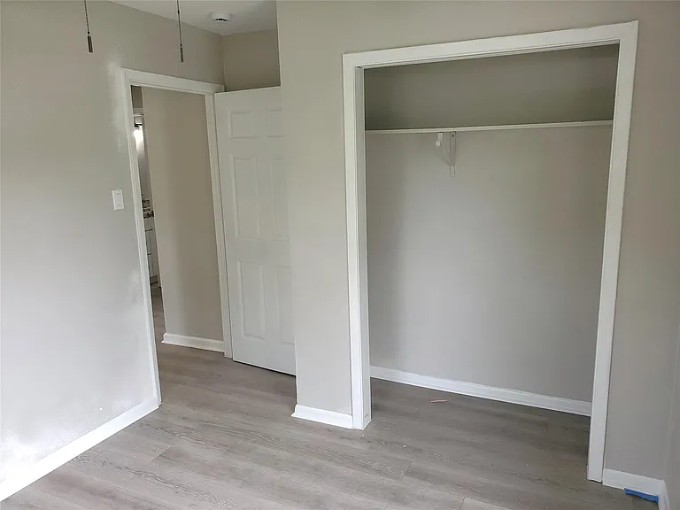 8907 Shepard Dr — Photo 10