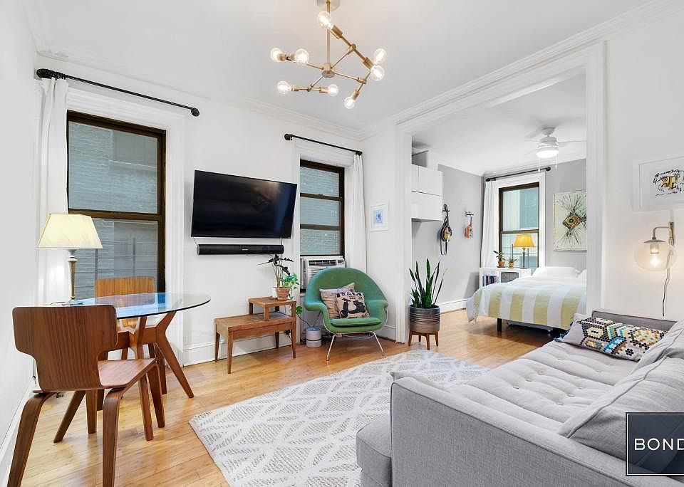 1st image of 40 Tiemann Pl APT 3A