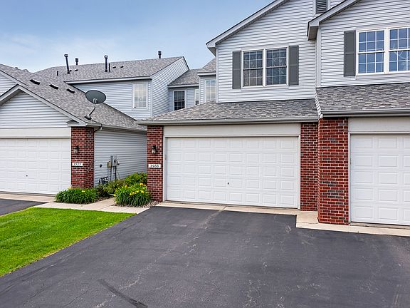 4th image of 3933 Everest Ln N