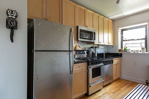 Rented by Berman Realty | media 7