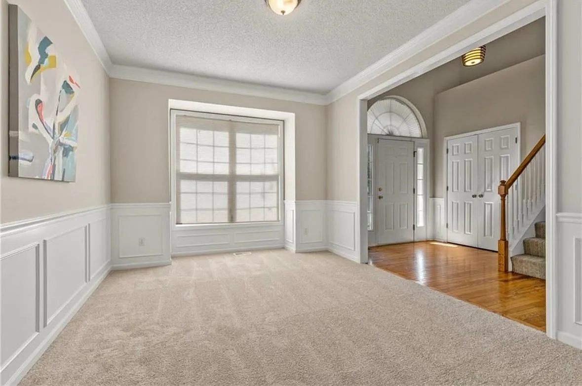 4 bed, 3256 sqft, $3,250 — Photo 4