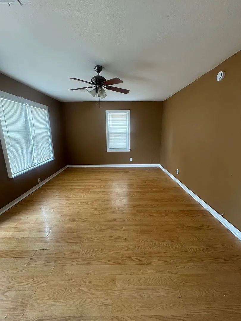 Located close to 6th street 2bedroom 1bathroom — Photo 3