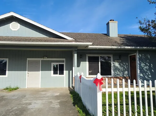 1307 Douglas St, Crescent City, CA 95531