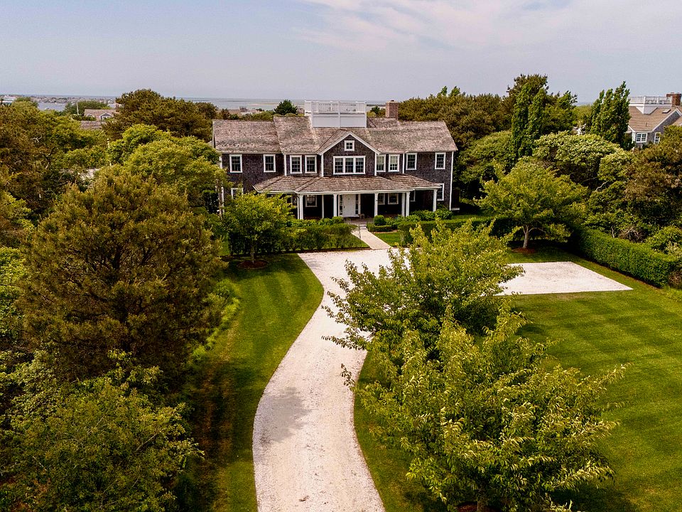 1st image of 34 Brewster Rd