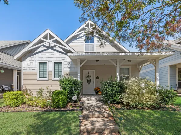 9901 Concord Dr, Aubrey, TX 76227