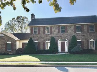 2413 W Bayberry Dr, Harrisburg, PA 17112