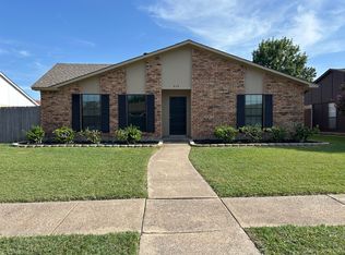 614 Northwind Ln, Garland, TX 75040