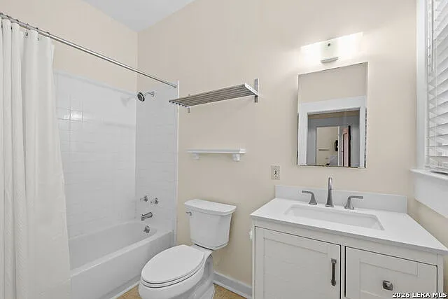 217 Castillo Ave #2 — Photo 7