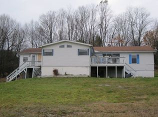 13 Hill St, Beach Lake, PA 18405