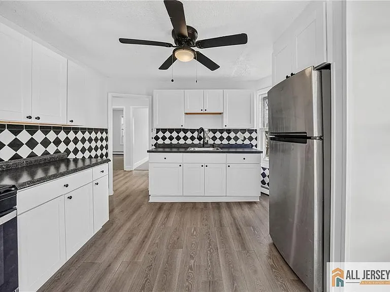 125 White Horse Ave — Photo 6