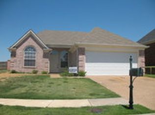 2232 Coral Tree Cv, Cordova, TN 38016
