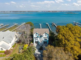 8722 Emerald Plantation Road, Emerald Isle, NC 28594