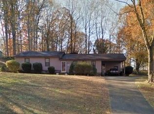 6410 Balmoral Hill Rd, Rural Hall, NC 27045