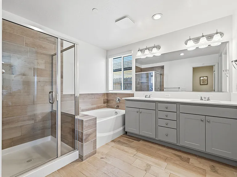 2131 W Ambassador Way — Photo 16
