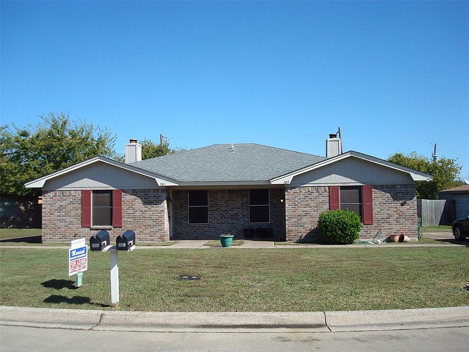 1st image of 707 Bluebonnet Dr