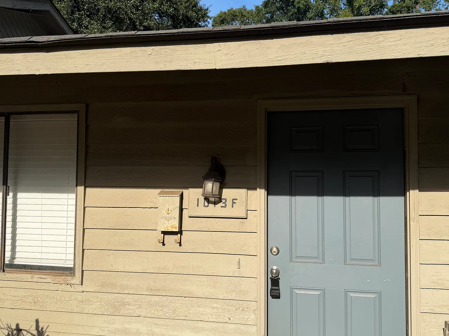 2 bed, 950 sqft, $1,000 — Photo 1