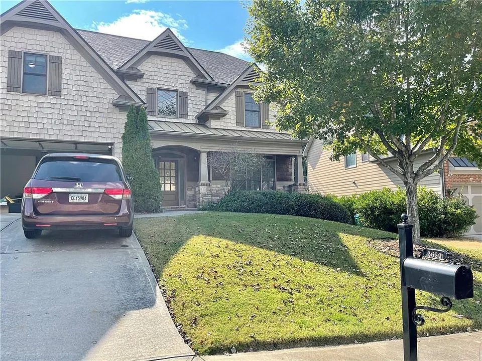 2620 Village Chase Dr