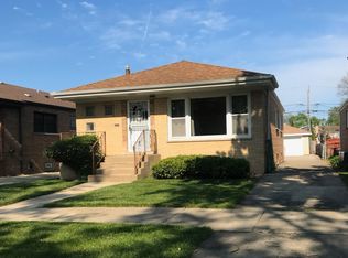 9833 S Marquette Ave, Chicago, IL 60617