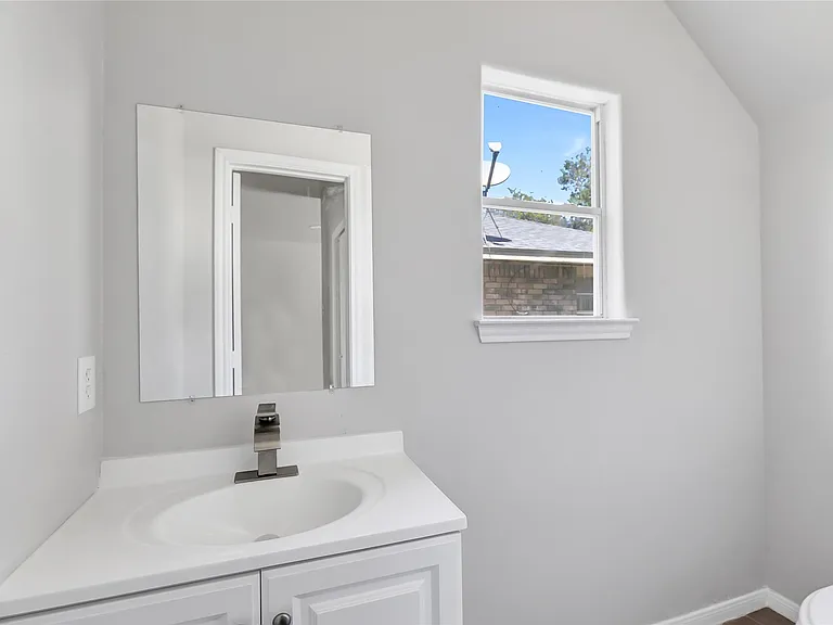 10445 Wicklowe St #1 — Photo 19