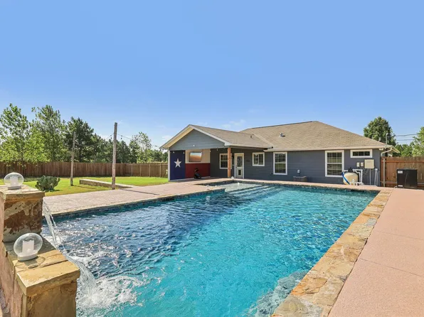 165 Cattlemens Dr, Bastrop, TX 78602