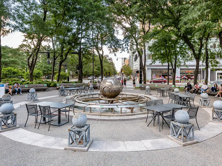 Nearby outdoor park spaces, such as Galaxy Park.