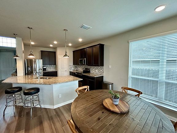 5th image of 1926 Bayou Wood Ln