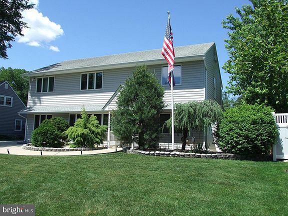 2nd image of 106 Juniper Dr