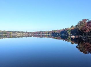 39 Lowe Lake Rd, Union Dale, PA 18470