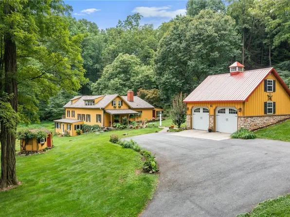 6407 Winding Rd, Coopersburg, PA 18036