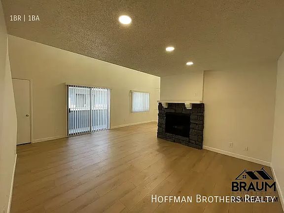 2nd image of 13349 Victory Blvd #107