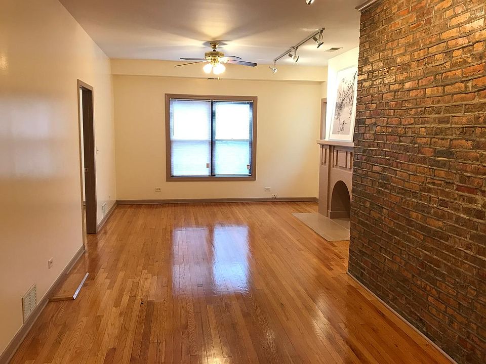 Living Room / Dining Room