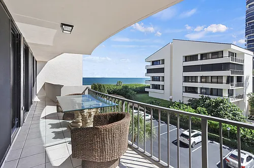 4200 N Ocean Dr #1 Photo 1