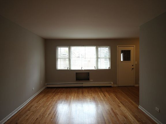 4th image of 1642-44 W Morse Ave #1644-2W
