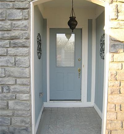 2nd image of 115 Yellowwood Ct