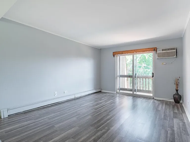 585 Hill Dr #315 — Photo 13