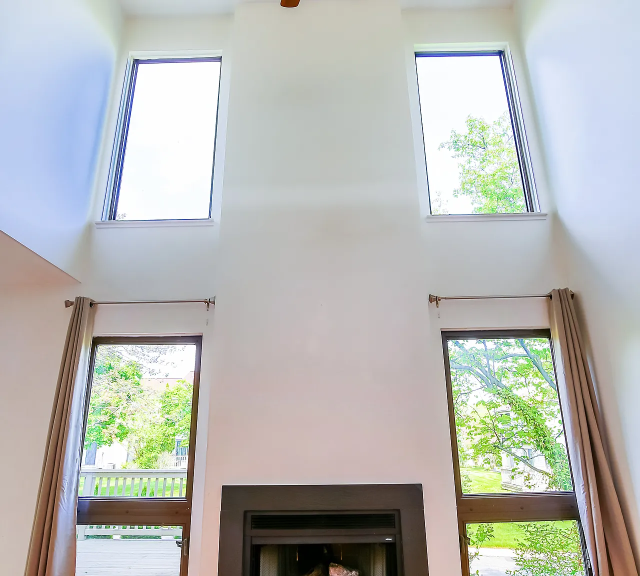 716 Eton Ct — Photo 3