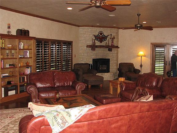 3rd image of 7350 County Road 401