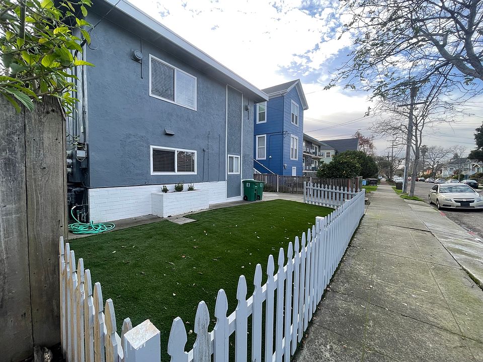 1st image of 1738 Stuart St #2