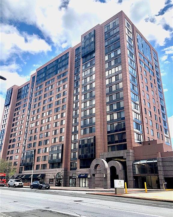 1st image of 4 Martine Ave APT 1609