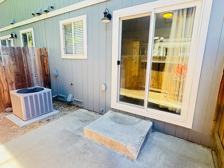 3945 Pheasant Dr #2 — Photo 11