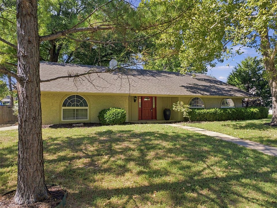 1st image of 8130 S Florence Pl