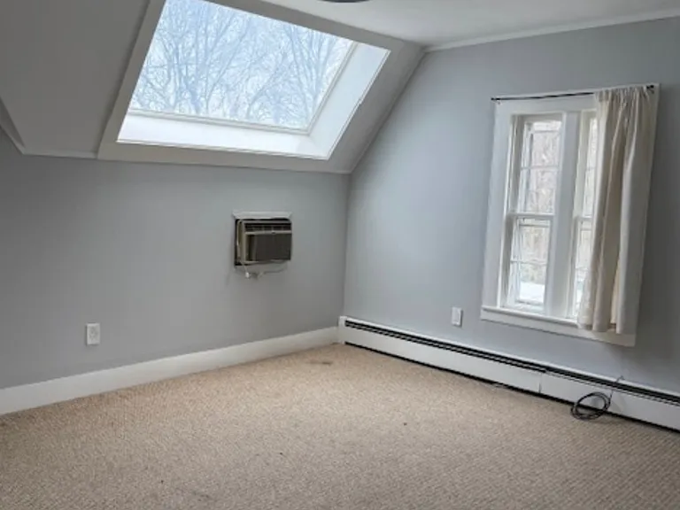 21 Broadway Ave — Photo 5