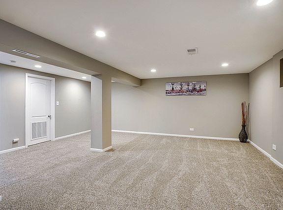 5th image of 9565 Park Ln