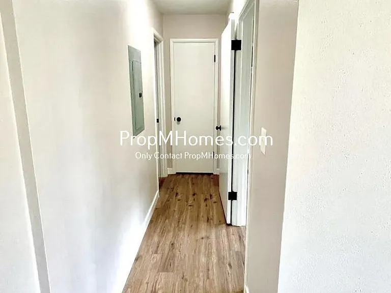 6933 NE Clackamas St — Photo 8