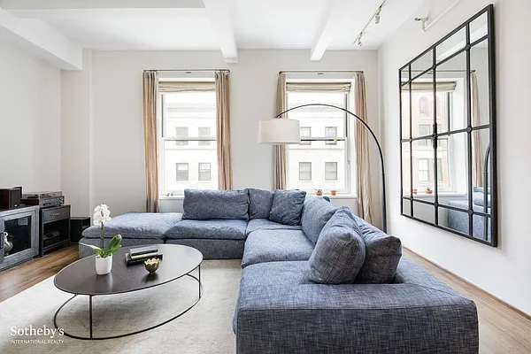 Sold by Sotheby's International Realty | media 2